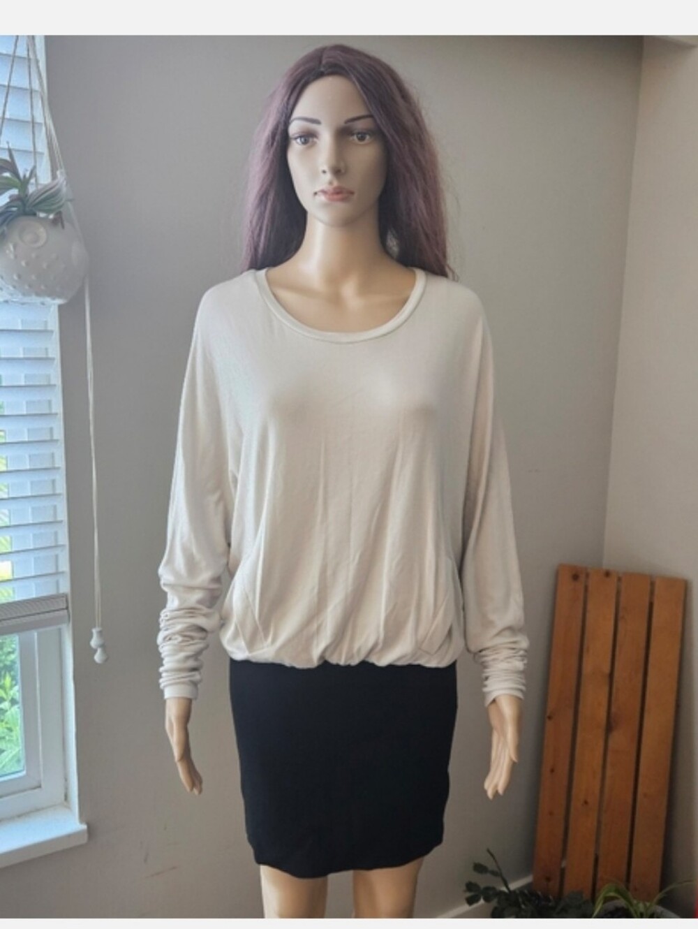 La't By L'AGENCE Cream Black Long-Sleeve Blouson Dress